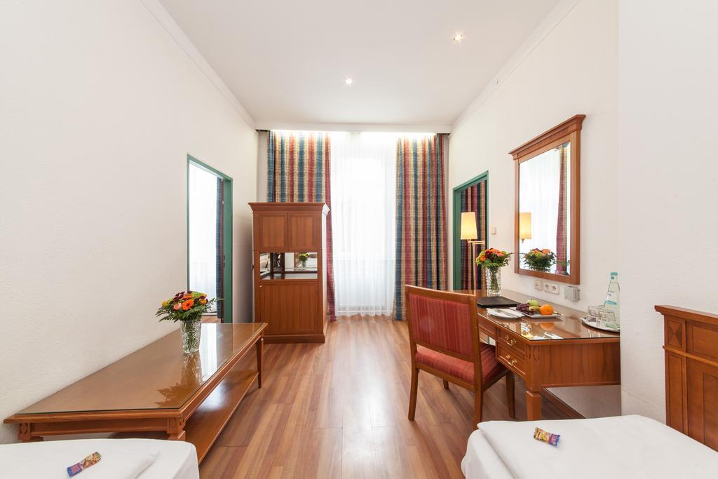 Novum Hotel Cristall Wien Messe Exteriör bild