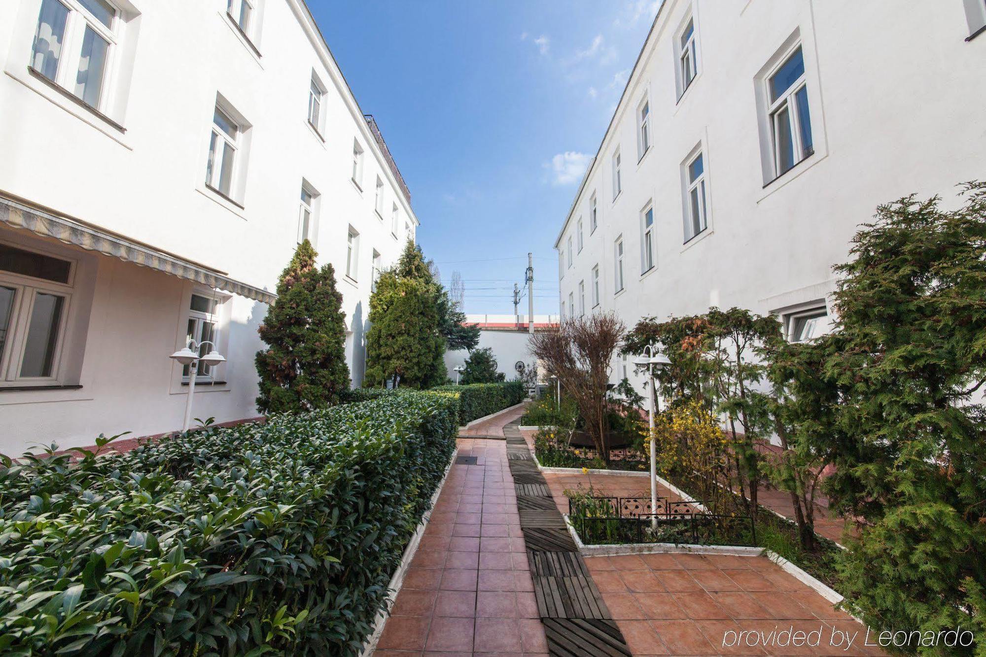 Novum Hotel Cristall Wien Messe Exteriör bild