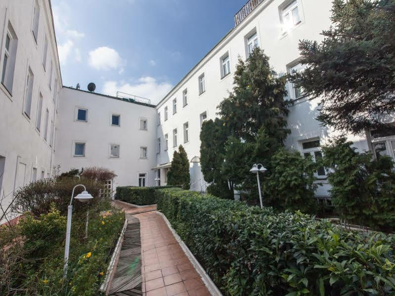 Novum Hotel Cristall Wien Messe Exteriör bild